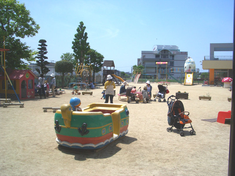 園庭解放