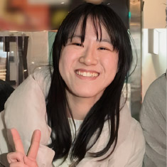 先輩スタッフの声